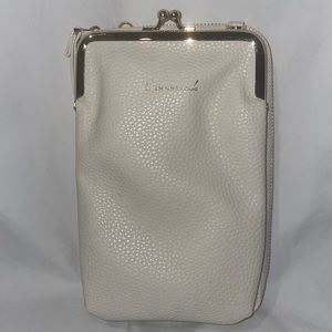 NWT Lovevook wristlet